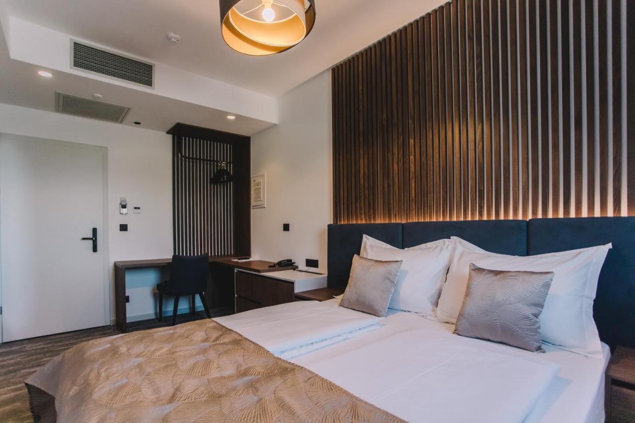 ספליט Hotel Batuda מראה חיצוני תמונה
