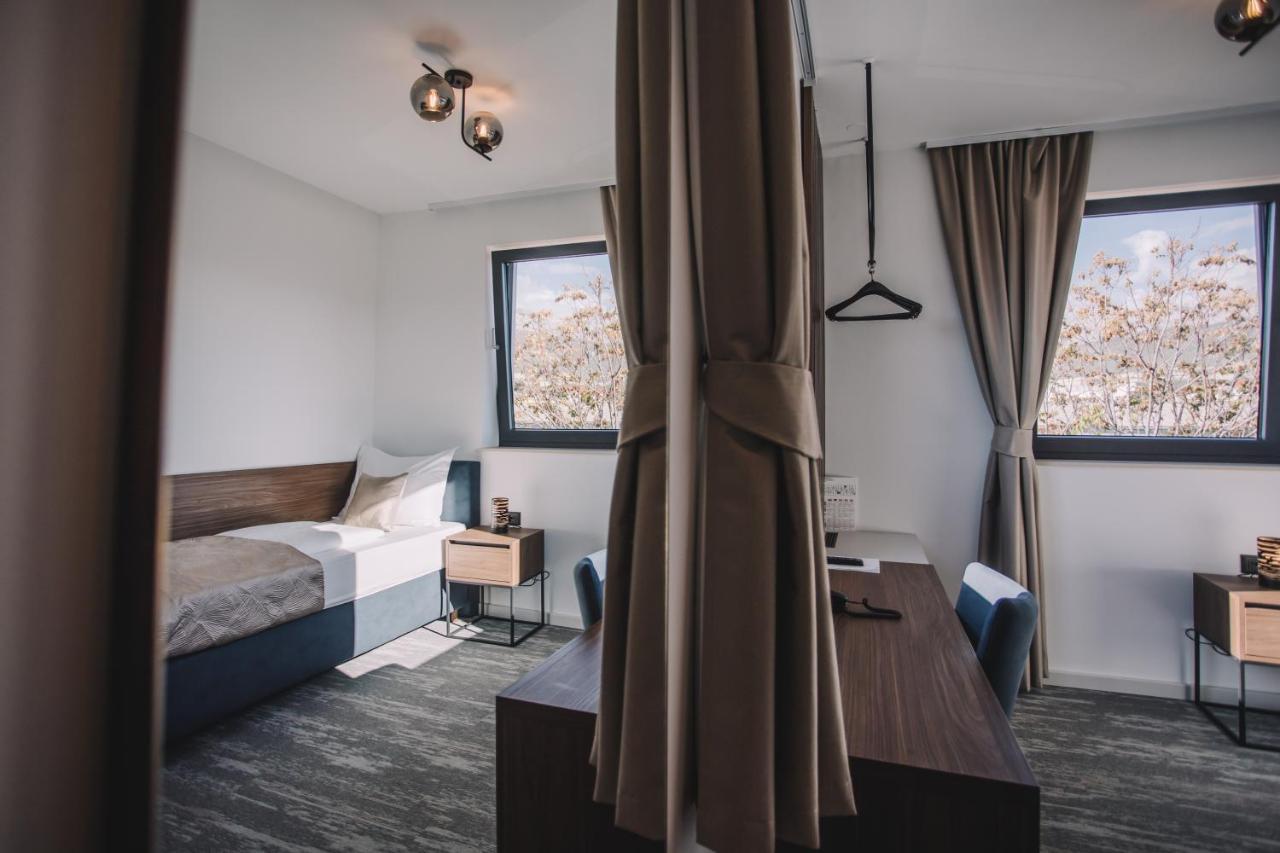 ספליט Hotel Batuda מראה חיצוני תמונה
