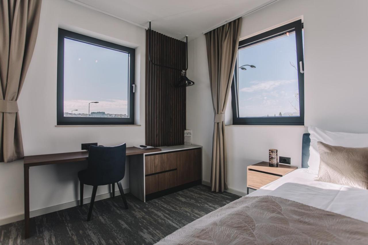 ספליט Hotel Batuda מראה חיצוני תמונה