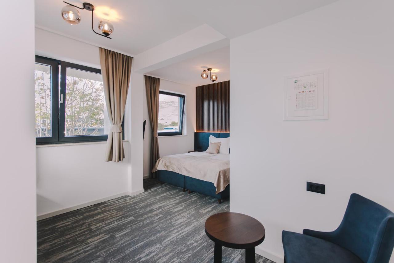 ספליט Hotel Batuda מראה חיצוני תמונה