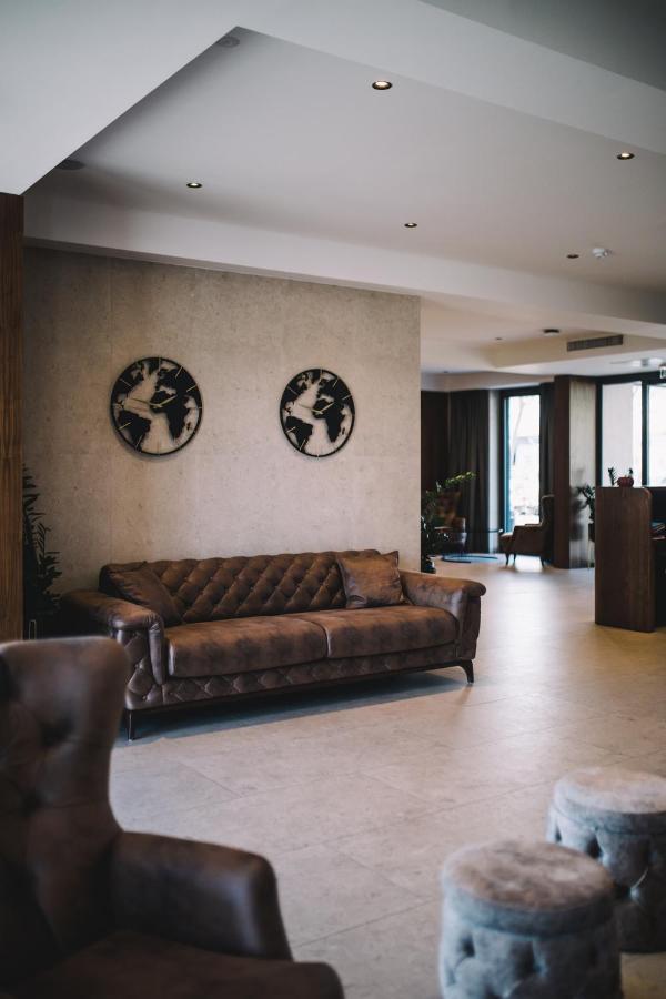 ספליט Hotel Batuda מראה חיצוני תמונה
