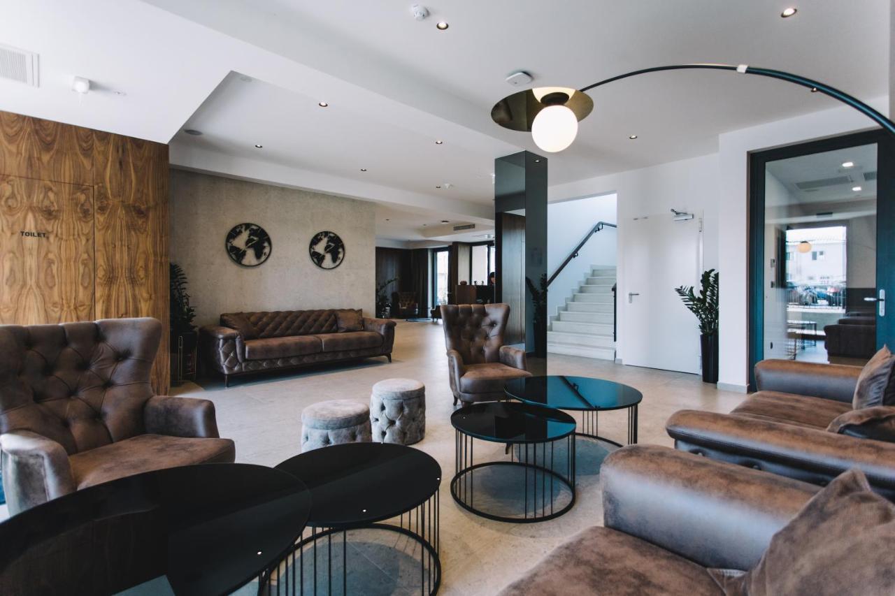 ספליט Hotel Batuda מראה חיצוני תמונה